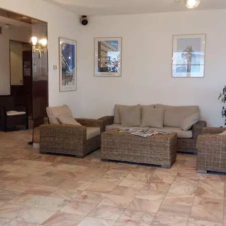 Hotel Le Dauphin-3